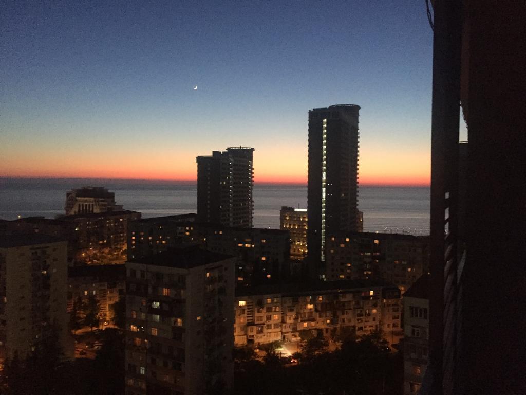 באטומי Stars Apartment מראה חיצוני תמונה