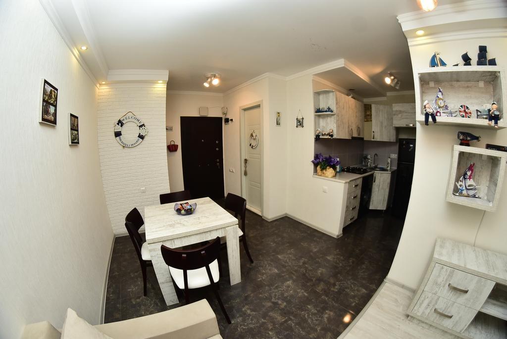 באטומי Stars Apartment מראה חיצוני תמונה